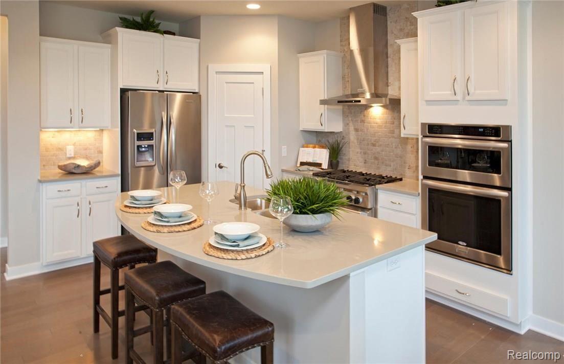 2044 Logan Drive Rochester, MI 48309 - Photo 8 of 18 Parkside - MI - Bridgeview - Interior - 1920x1240 (19).jpg