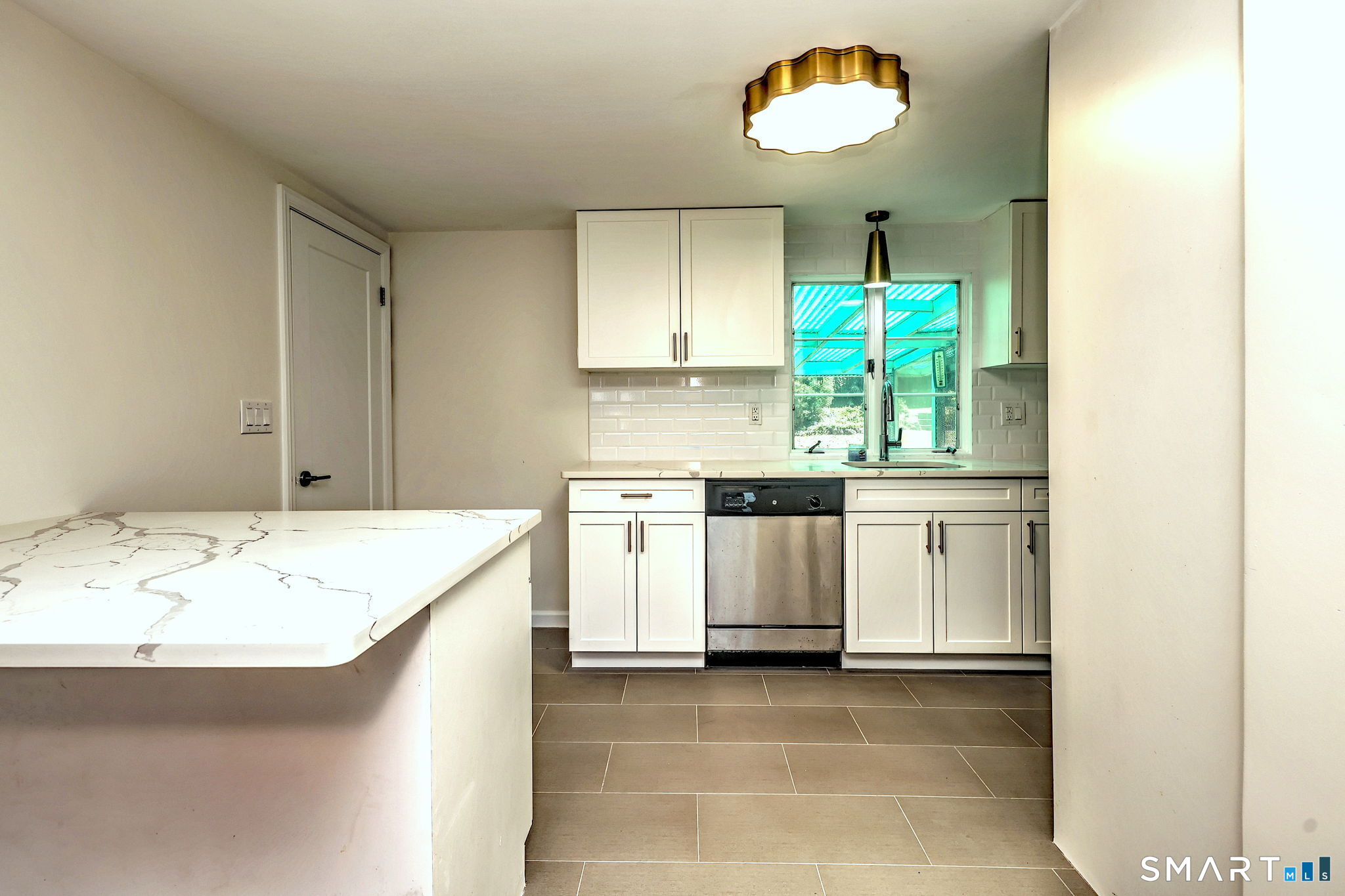 38 Eagle Road Norwalk, CT 06850 - Photo 6 of 22