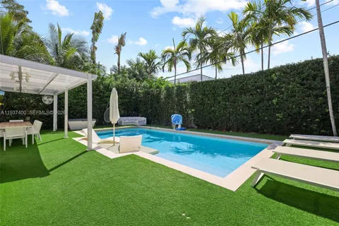$2,699,000 | 4490 Royal Palm Avenue, Miami Beach, FL 33140