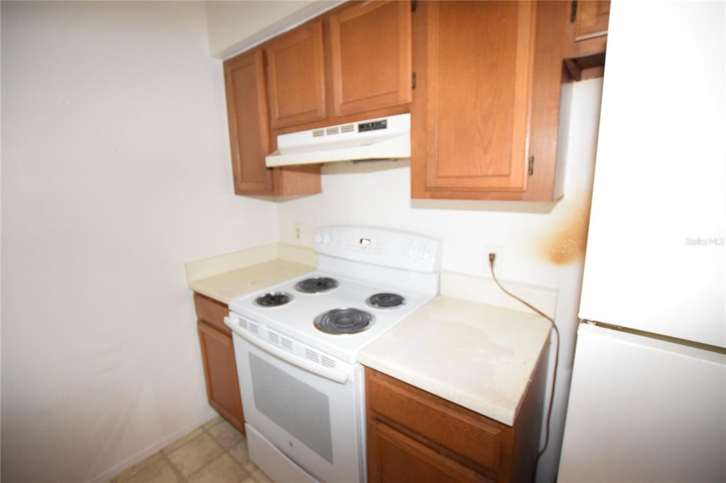 4659 Cason Cove Drive, Unit 3022 Orlando, FL 32811 - Photo 18 of 29 a utility room with dryer and washer