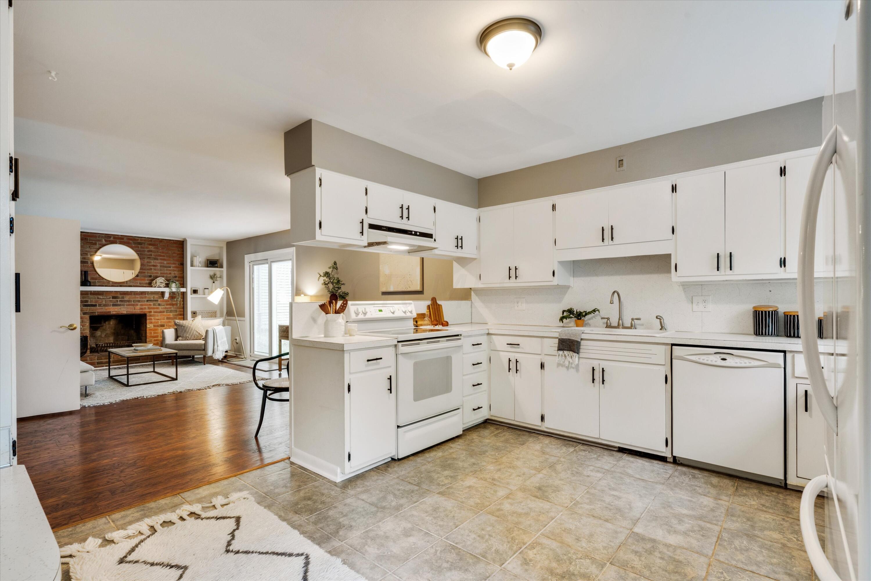 2485 Middlesex Road Columbus, OH 43220 - Photo 16 of 39 Kitchen