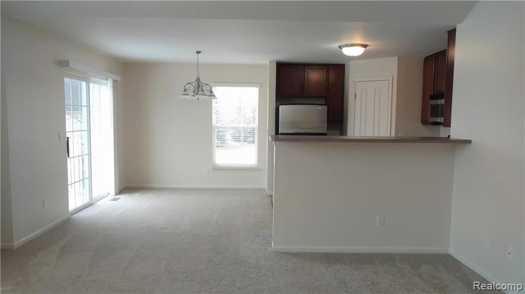 4313 Hampton Ridge Boulevard Howell, MI 48843 - Photo 6 of 26