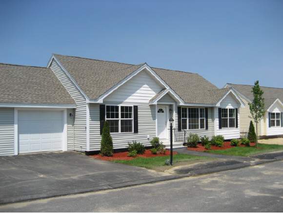 3 Cedar Street, Unit 3 Hooksett, NH 03106 - Photo 1 of 1 Gallery Image 1