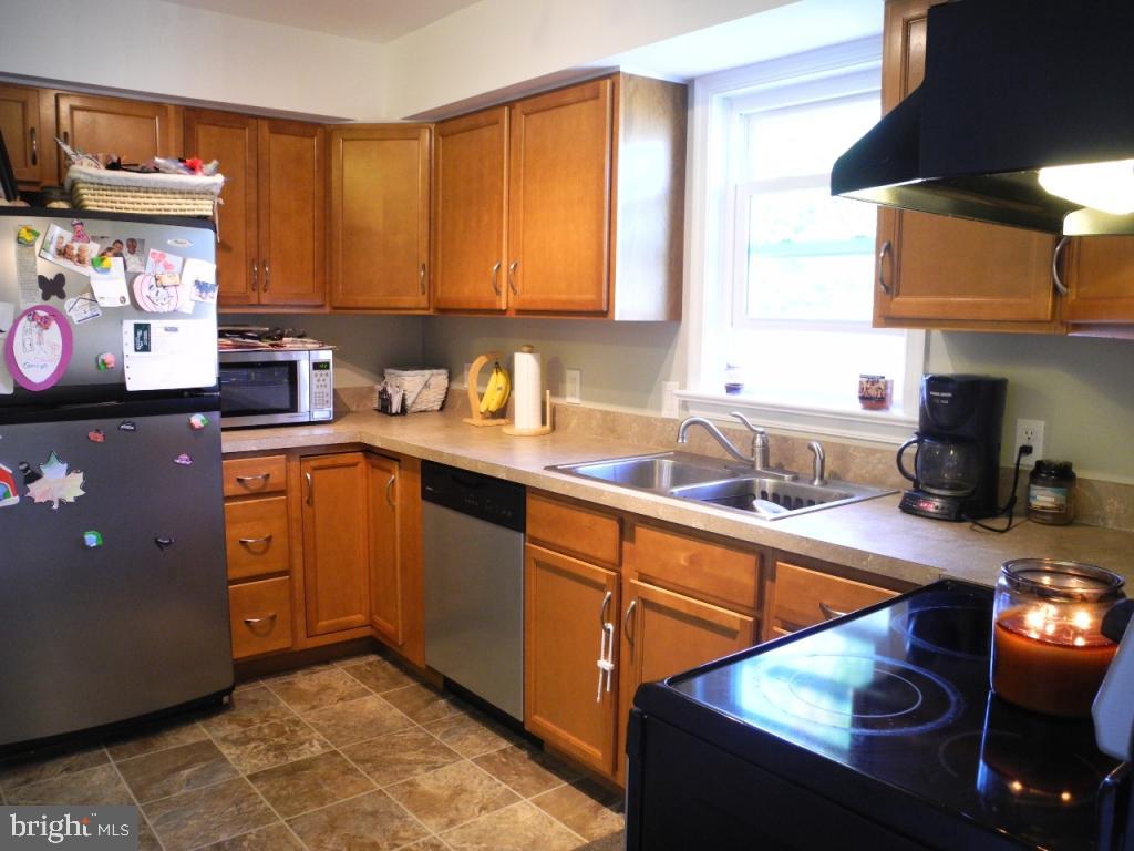 6 Lakeview Place Lititz, PA 17543 - Photo 17 of 37