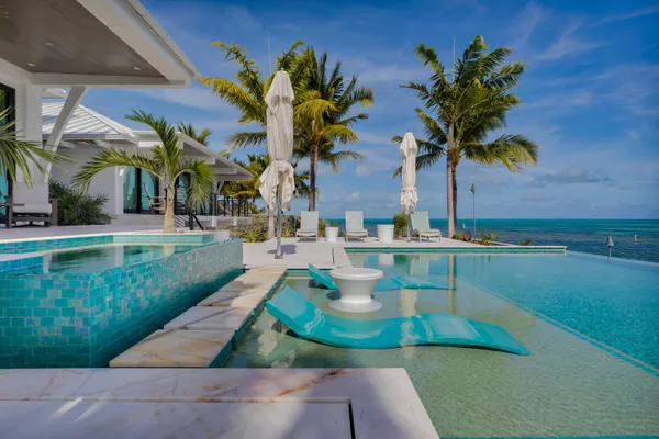 $8,299,999 | 100 Tingler Lane, Marathon, FL 33050