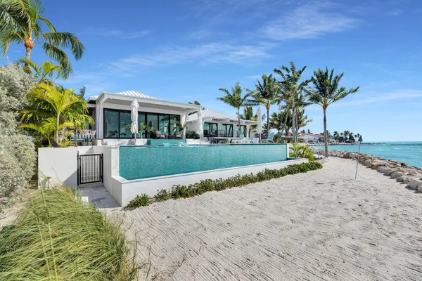 $8,299,999 | 100 Tingler Lane, Marathon, FL 33050