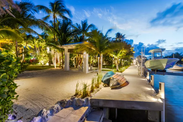 $8,299,999 | 100 Tingler Lane, Marathon, FL 33050