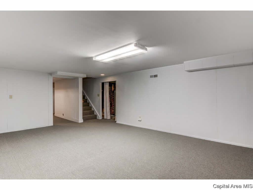 2409 South State Street Springfield, IL 62704 - Photo 26 of 35