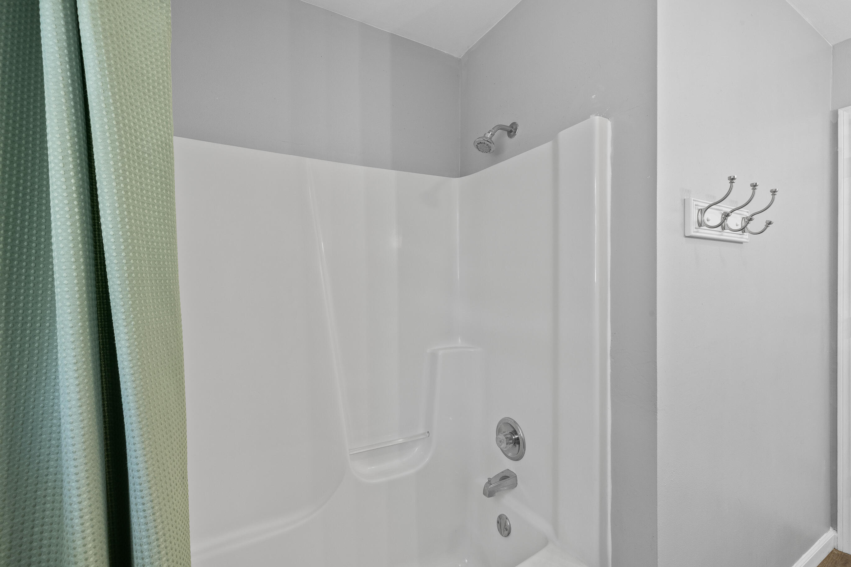 2212 Borg Road Delavan, WI 53115 - Photo 26 of 43 Tub/shower combo with one-piece surround