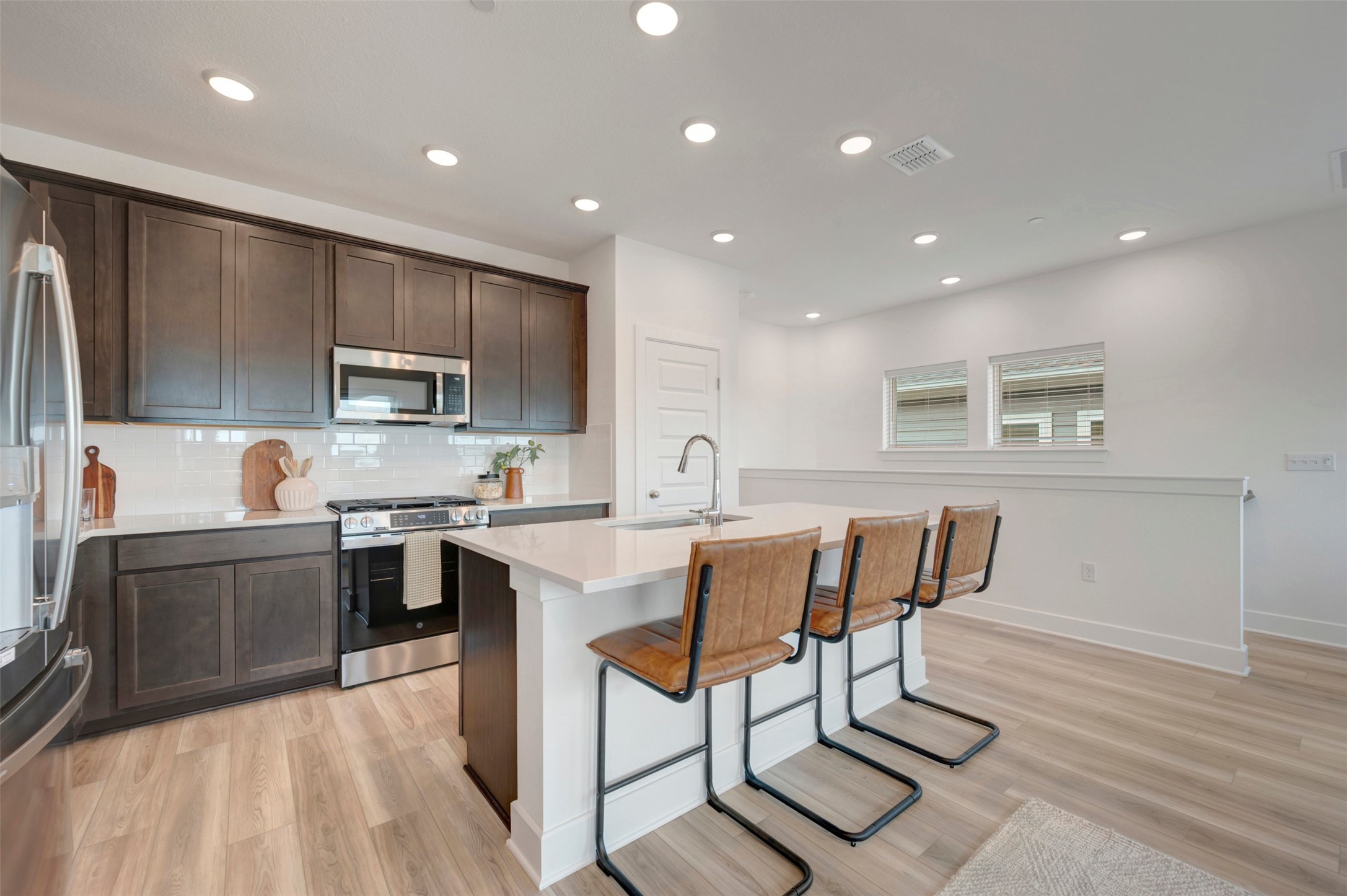 1010 B Brickell Loop Austin, TX 78744 - Photo 7 of 25 Kitchen (staged)
