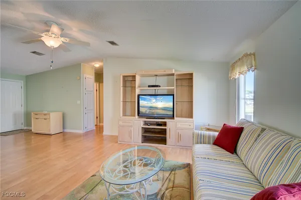 $125,000 | 410 Woodale Court, North Port, FL 34287