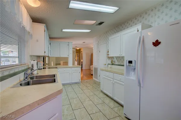 $125,000 | 410 Woodale Court, North Port, FL 34287