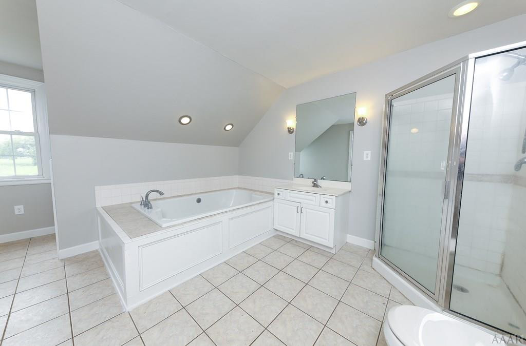 1164 Swamp Road Hertford, NC 27944 - Photo 23 of 42 En Suite