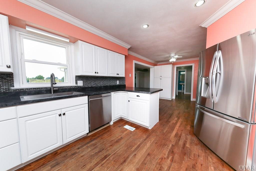 1164 Swamp Road Hertford, NC 27944 - Photo 7 of 42 Gallery Image 7