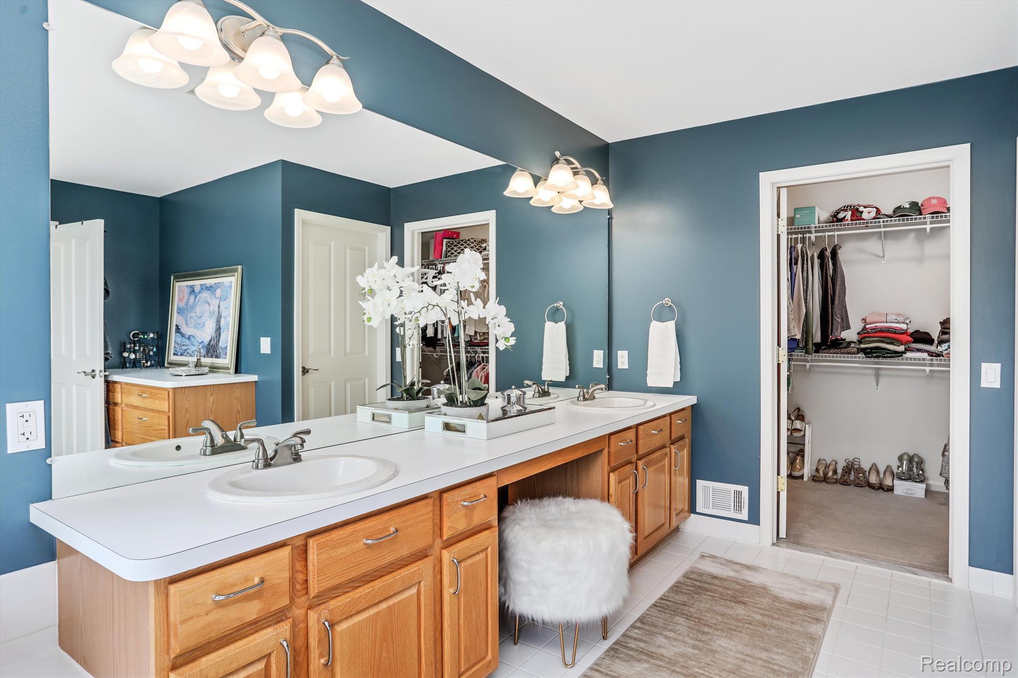 4079 Wincrest Lane Rochester, MI 48306 - Photo 31 of 43 Gallery Image 31