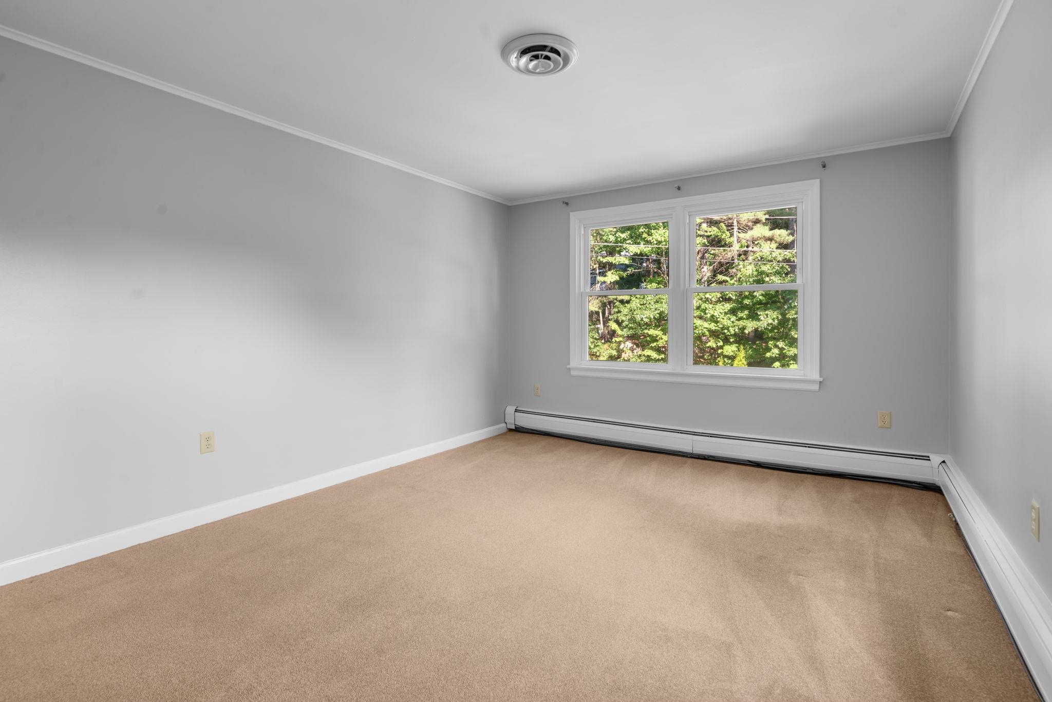 23 Mid. Dunstable Road Nashua, NH 03062 - Photo 34 of 48
