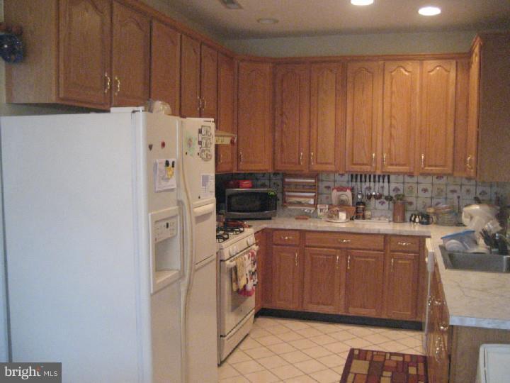 16 Granite Road East Windsor, NJ 08520 - Photo 9 of 25 Gallery Image 9