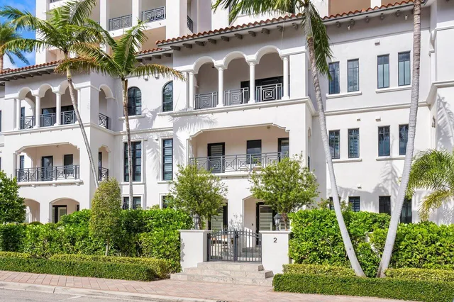 $2,750,000 | 200 East Palmetto Park Road, Unit TH2, Boca Raton, FL 33432