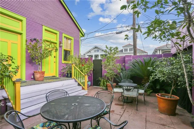 $2,500 | 1430 Royal Street, New Orleans, LA 70116