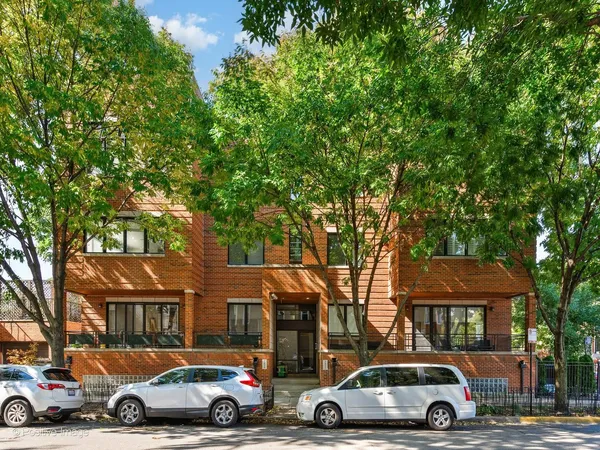 $699,000 | 1950 North Honore Street, Unit 3, Chicago, IL 60622