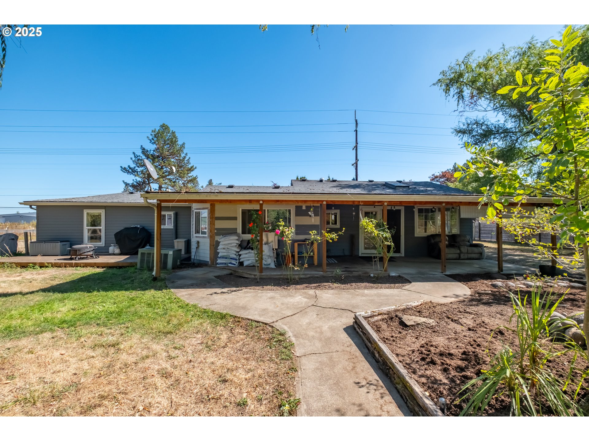 33382 Brewster Road Lebanon, OR 97355 - Photo 33 of 48 Gallery Image 33