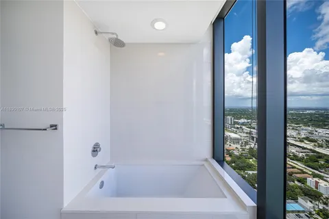 $2,050,000 | 3131 Northeast 7th Avenue, Unit 4706, Miami, FL 33137