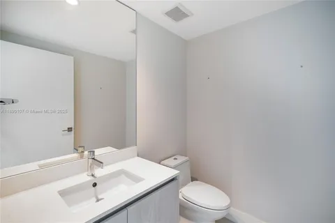 $2,050,000 | 3131 Northeast 7th Avenue, Unit 4706, Miami, FL 33137