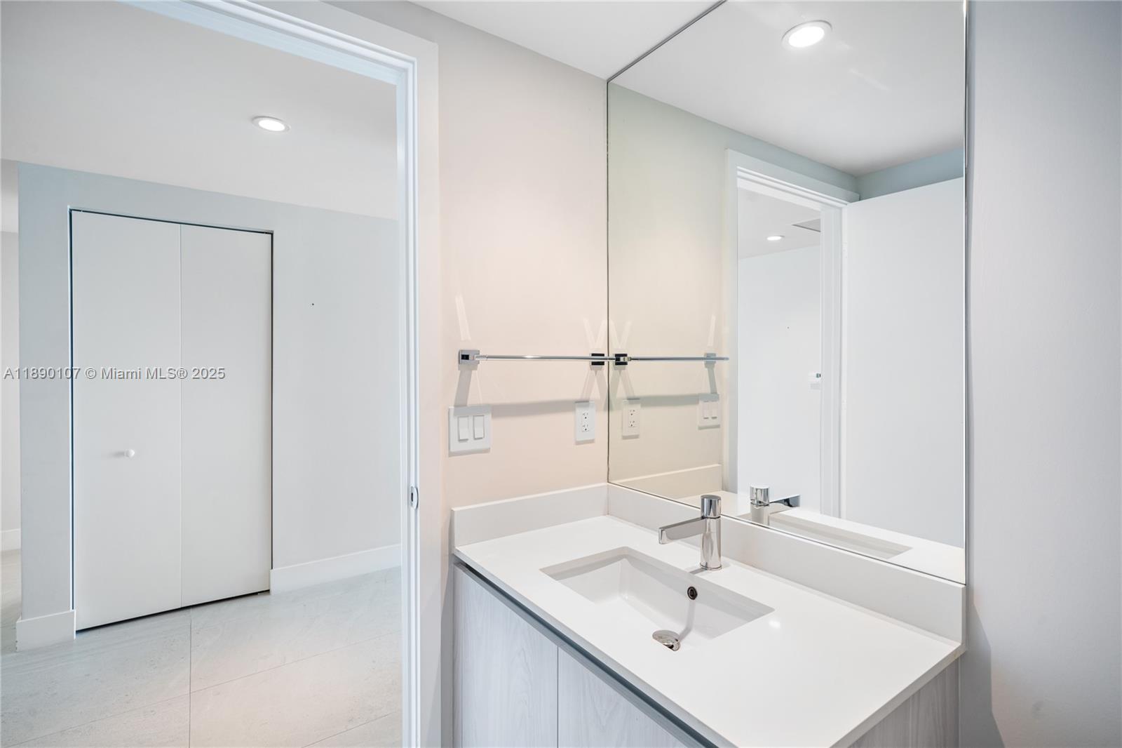 3131 Northeast 7th Avenue, Unit 4706 Miami, FL 33137 - Photo 29 of 41