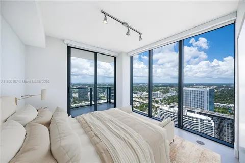 $2,050,000 | 3131 Northeast 7th Avenue, Unit 4706, Miami, FL 33137