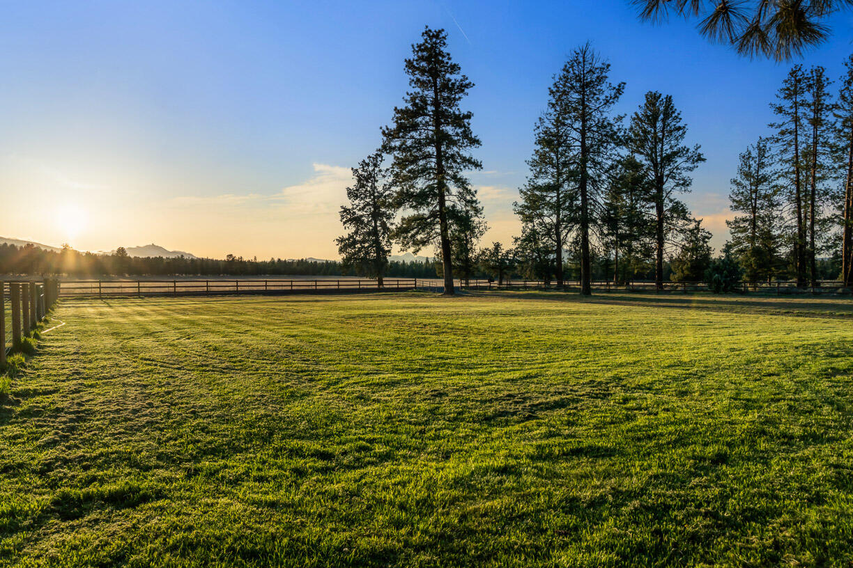 67500 Harrington Loop Road Bend, OR 97703 - Photo 69 of 72 a view of outdoor space with yard and ocean view