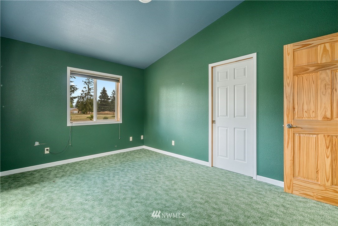 7625 187th Avenue Southwest Rochester, WA 98579 - Photo 19 of 38 a view of room with window