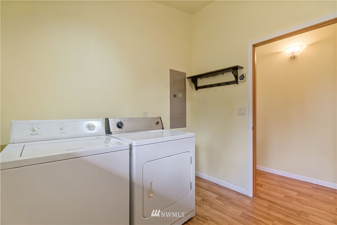 7625 187th Avenue Southwest Rochester, WA 98579 - Photo 21 of 38 a utility room with dryer and washer