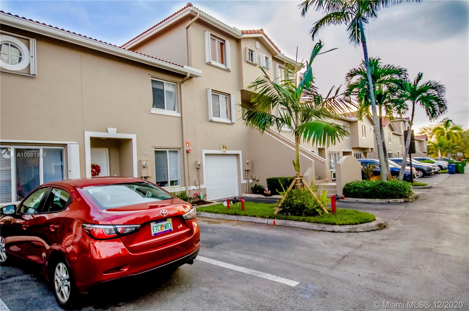 168 Riviera Circle, Unit 168 Weston, FL 33326 - Photo 4 of 29