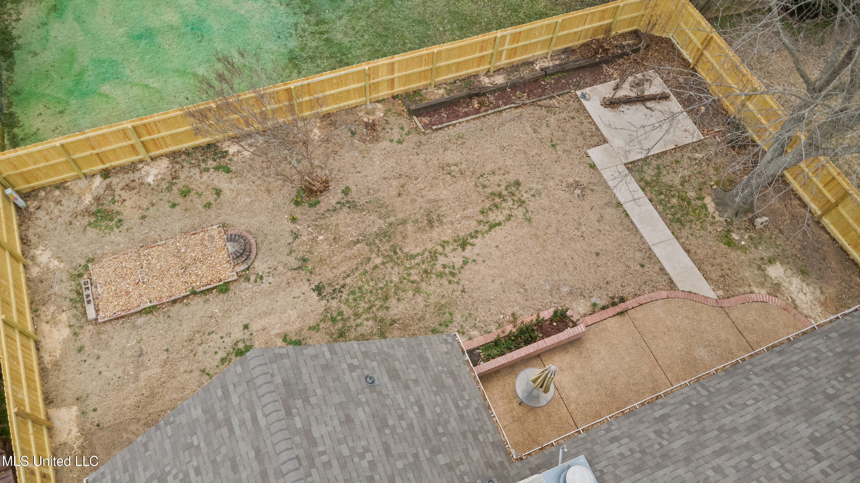 10141 Fox Chase Drive Olive Branch, MS 38654 - Photo 26 of 27 27_dji_0033_print