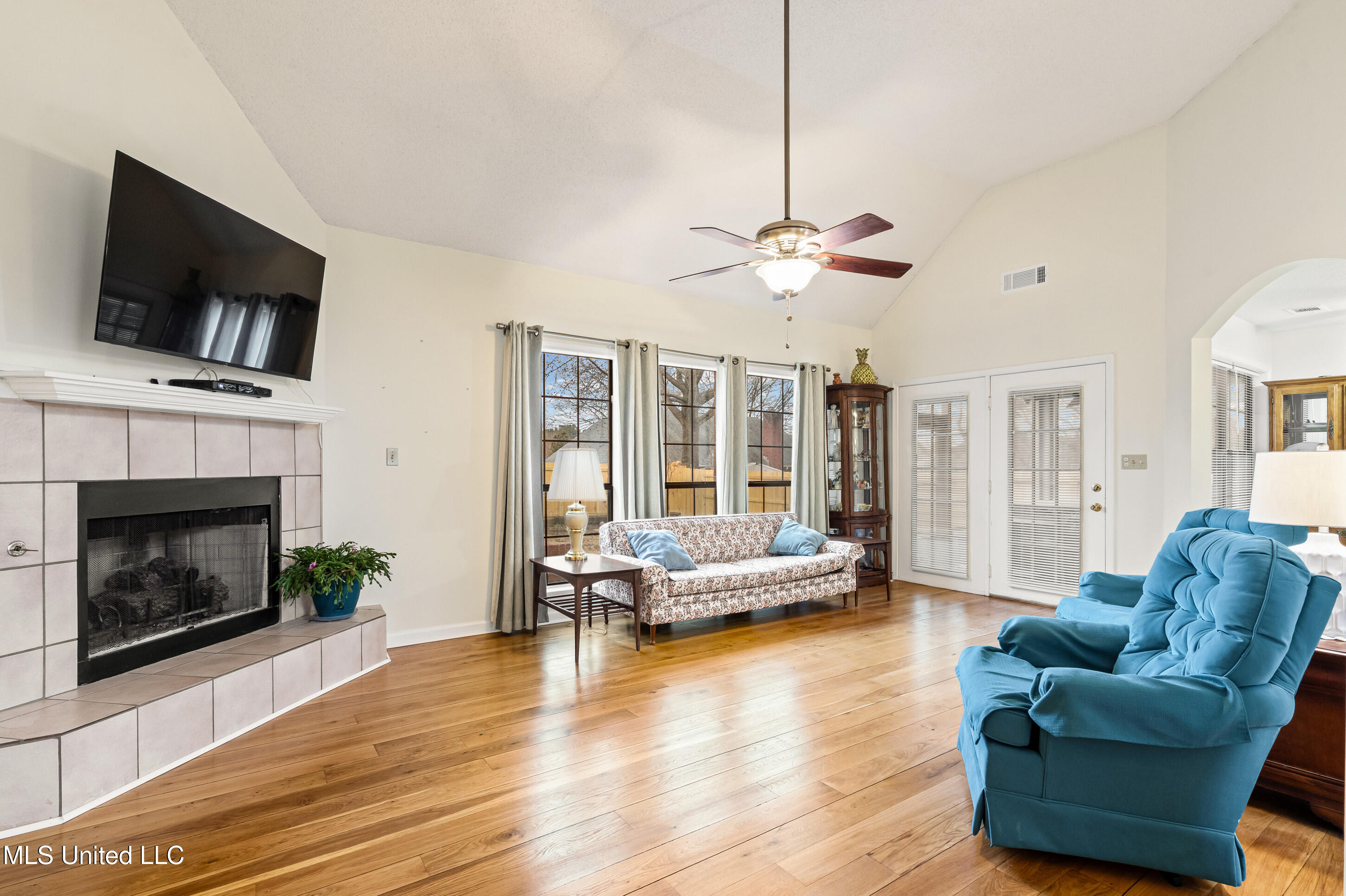 10141 Fox Chase Drive Olive Branch, MS 38654 - Photo 4 of 27 4__dsc3627_print