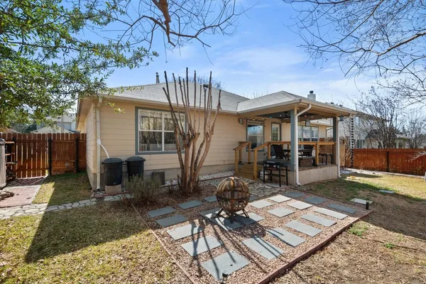 $2,100 | 2305 Candle Ridge Trail, Georgetown, TX 78626
