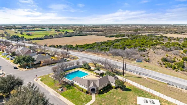 $2,100 | 2305 Candle Ridge Trail, Georgetown, TX 78626