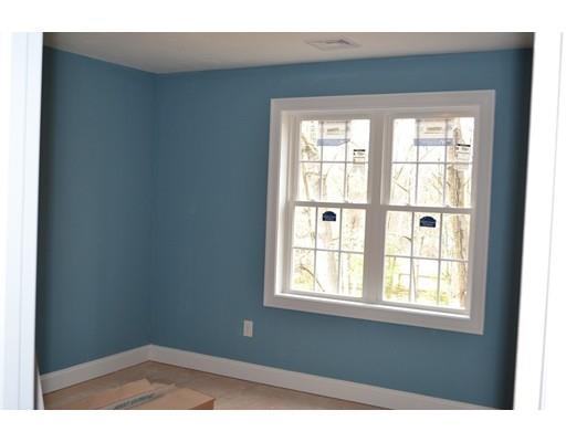 3 Aurora Street Worcester, MA 01607 - Photo 11 of 16 Gallery Image 11