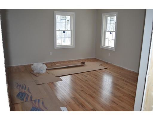3 Aurora Street Worcester, MA 01607 - Photo 5 of 16 Gallery Image 5