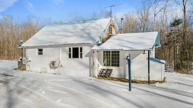 $114,900 | 1183 Woodville Road, Woodville, ME 04457