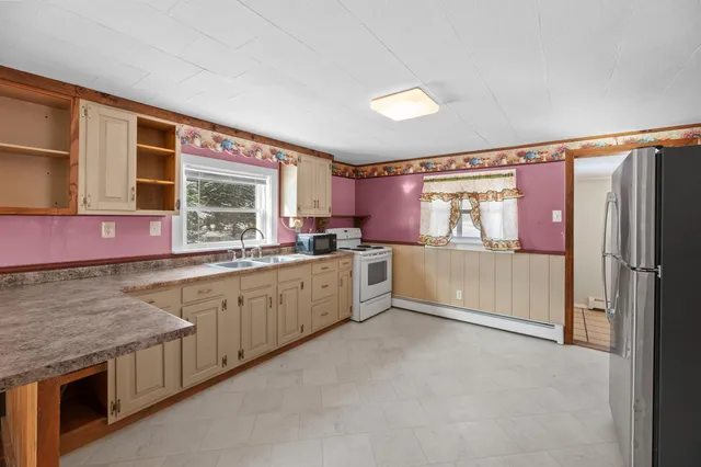 $114,900 | 1183 Woodville Road, Woodville, ME 04457