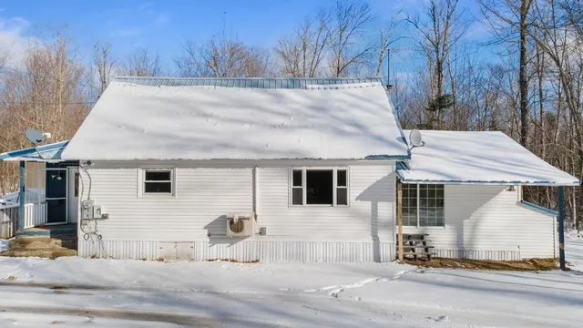 $114,900 | 1183 Woodville Road, Woodville, ME 04457