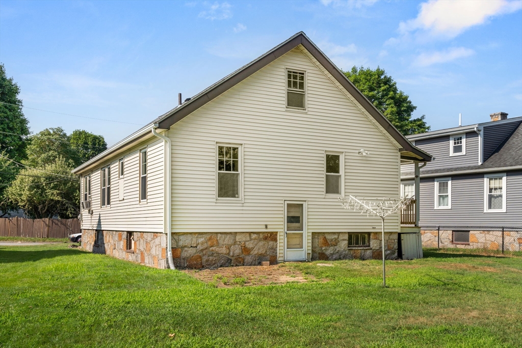 9 Adelle Circuit Worcester, MA 01607 - Photo 14 of 15