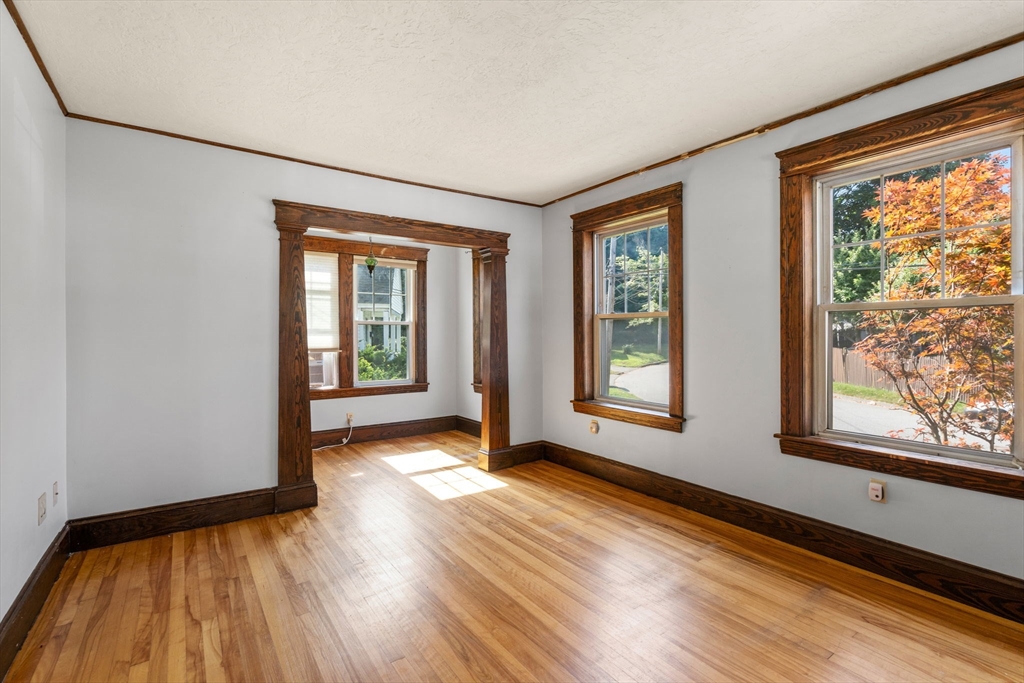 9 Adelle Circuit Worcester, MA 01607 - Photo 2 of 15