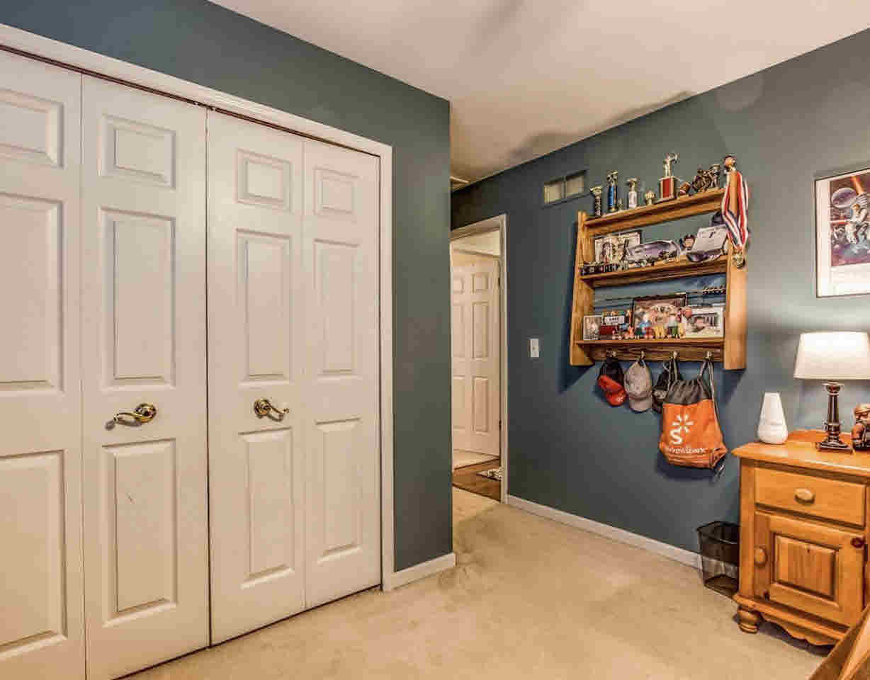 6036 Cook Road Swartz Creek, MI 48473 - Photo 26 of 36 21280056-25.JPG