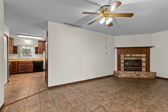 $252,900 | 2303 Worthington Drive, Valparaiso, IN 46383