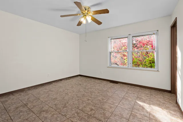 $252,900 | 2303 Worthington Drive, Valparaiso, IN 46383