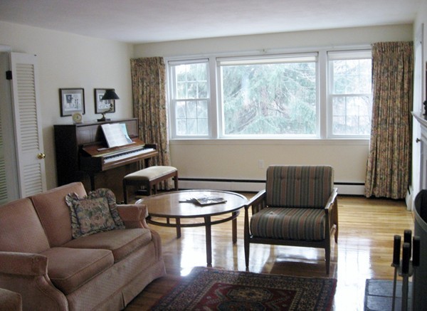 23 Phillips Brooks Road Westwood, MA 02090 - Photo 4 of 20 Gallery Image 4