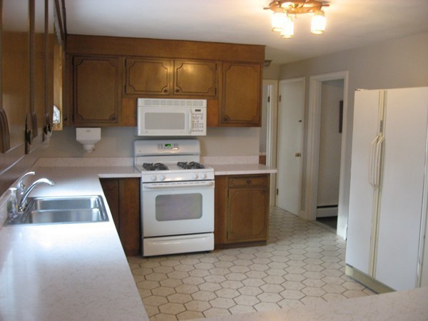 23 Phillips Brooks Road Westwood, MA 02090 - Photo 7 of 20 Gallery Image 7
