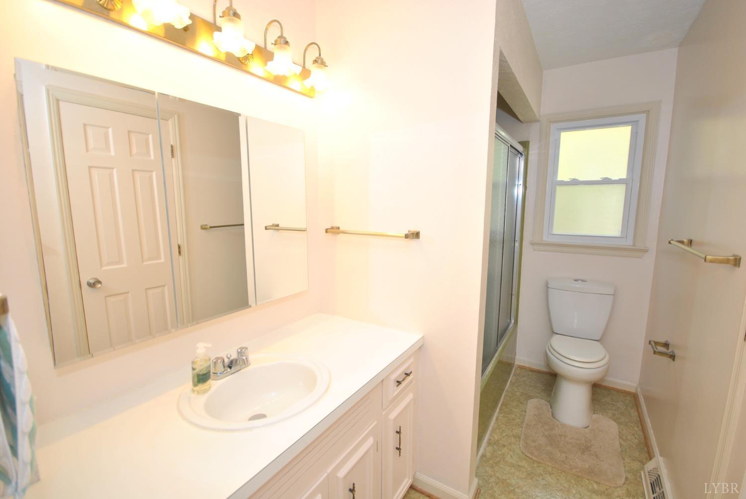 107 Village Road Lynchburg, VA 24502 - Photo 29 of 54 Gallery Image 29